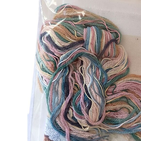 Vintage Little Girl Crewel Kit SUNSET Jan Hagara CATHY Holding A Doll Cottage‎ - Picture 3 of 16